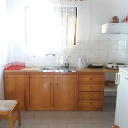 Magda * Votsi (Alonnisos)